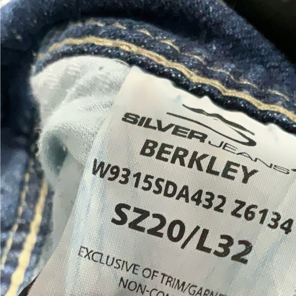 Silver Berkeley Jeans Women's size 20 Blue Bootcut Denim - Picture 4 of 4